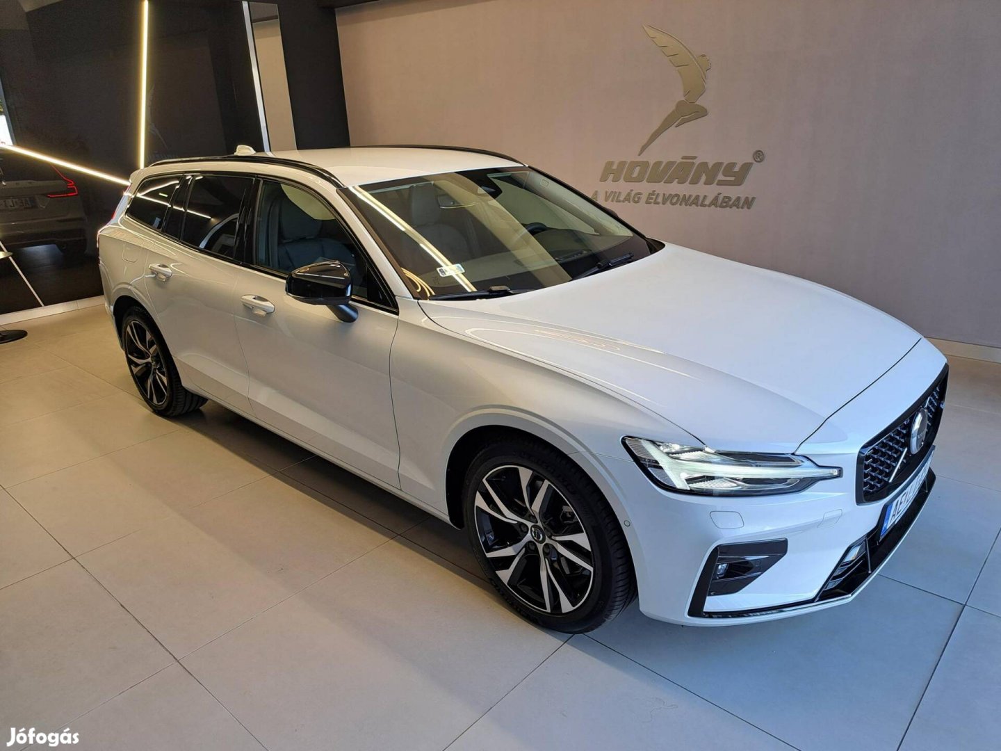 Volvo V60 2.0 [B4] Mhev Plus Dark DCT Azonnal E...